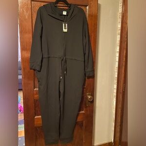 BNWT Smash + Tess x Jillian Harris “Harris Hoodie” Romper